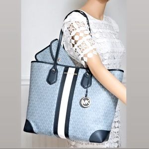 Michael Kors Eva LG Tote Bag